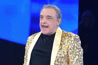 Nino Frassica denunciato e indagato dopo polemiche per suo gatto Hiro scomparso