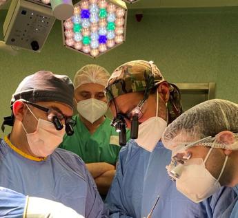 Prof.Edoardo Raposio:terapia mini-invasiva dell’emicrania