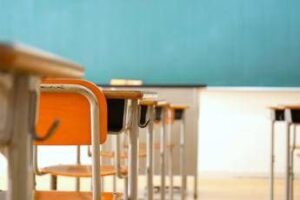 “Salvate l’estate degli studenti, no ai compiti delle vacanze”, l’appello del pediatra