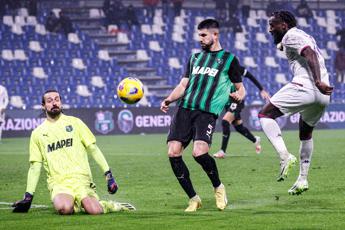 Sassuolo-Fiorentina 1-0, Pinamonti stende i viola