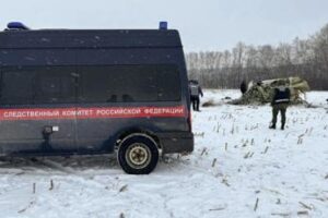 Ucraina, aereo russo abbattuto Belgorod: ritrovate le due scatole nere