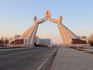 Venti di guerra in Corea, a Pyongyang demolito l”Arco della riunificazione’: la mossa di Kim