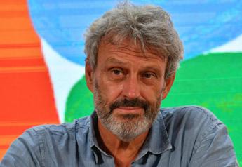 Vittorio Emanuele Parsi operato al cuore: “Sto meglio, ora mi aspetta una lunga riabilitazione”