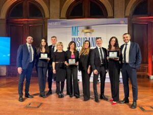 AXA Italia protagonista agli MF Insurance Awards 2024: premiata per la spinta innovativa sul fronte dei servizi e il posizionamento distintivo sul tema dell’empowerment femminile