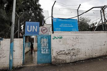 Allarme Unrwa: “Rischio chiusura a fine mese”. Israele: “E’ Hamas con il lifting”