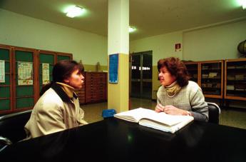 Eurispes, al 16% dei docenti è capitato di ricevere minacce da genitori alunni