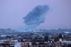 Gaza, Israele assedia Khan Younis: blitz forze speciali in ospedale Nasser