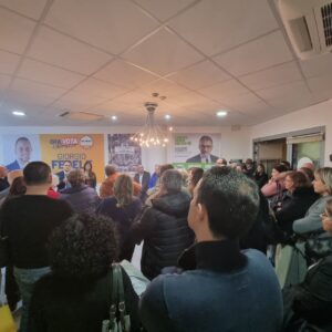 Regionali, inaugurata la sede di Fedele (m5s): “siamo l’alternativa a Marsilio e al centrodestra"