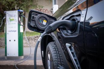 Incentivi auto 2024, i modelli da comprare e a quanto ammonta lo ‘sconto’