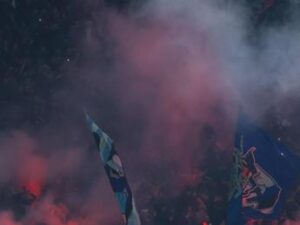 Inter-Juve, lanci di bottiglie e bombe carta dopo partita: due arresti e 50 Daspo