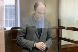 Morte Navalny, Kara-Murza: “Responsabilità ricade su Putin, era suo prigioniero personale”