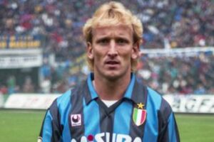 Morto a 63 anni Andreas Brehme, terzino dell’Inter dei record e campione del mondo con la Germania