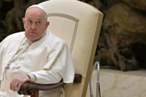 Papa all’ospedale Gemelli-Isola Tiberina per controlli