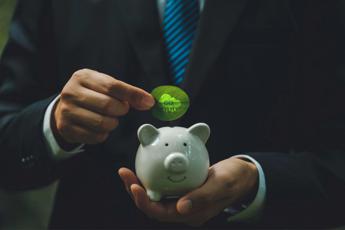 Per gli italiani la transizione energetica farà aumentare i guadagni delle imprese