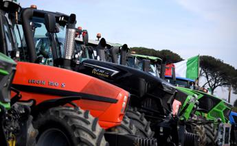 Protesta dei trattori a Roma: “Aspettiamo incontro con Lollobrigida”