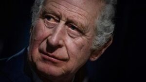Re Carlo, notte a casa a Londra dopo inizio cure cancro. Sunak: “Per fortuna preso in tempo”
