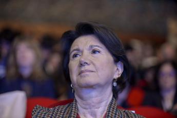 Roccella: “Dal Governo 16 miliardi per le famiglie”