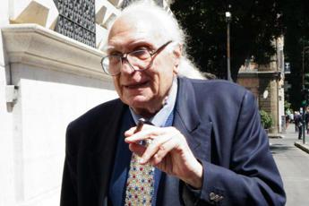 Roma, venduta la casa di Marco Pannella in via della Panetteria