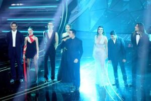 Sanremo 2024, Elena Cecchettin critica le ‘frasi sull’amore’. Amadeus: “A me sono piaciute”