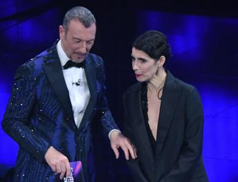 Sanremo 2024, dopo il caso Travolta le bollicine ‘sospette’?