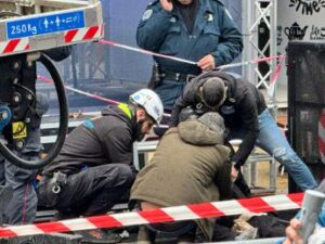 Sanremo 2024, incidente per un operaio davanti al Palafiori