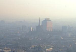 Sima: “Italia prima in Ue con 80mila morti per smog l’anno, modificare abitudini cittadini”