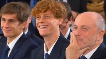 Sinner al Quirinale con gli Azzurri, Mattarella: “Ora nessuna pressione, conta l’impegno”