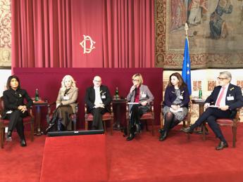 Tumori, medici ambiente: “In Italia +2% casi l’anno nei bimbi, agire su cancerogeni”