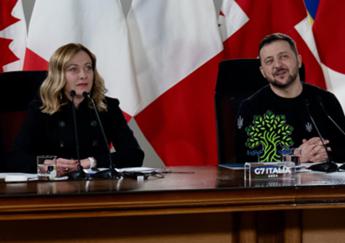 Ucraina, Meloni porta in dote a Kiev accordo su sicurezza: “Non siete soli”