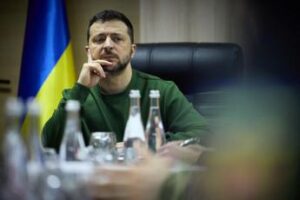 Ucraina, Zelensky pressa la Nato: “Decidete se siamo alleati”