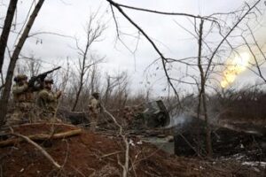 Ucraina, raid russi nel sud. Zelensky: “Aiuti Usa fondamentali per nostra difesa”