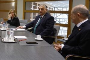 Ue, accordo su fondi a Kiev: 50 miliardi. Meloni: “Salis? Garantire rispetto diritti”