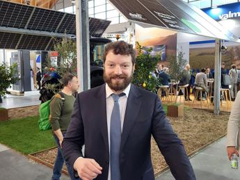 AGRIVOLTAICO, PNRR GENEROSO CON GLI AGRICOLTORI: con due ettari fino a 5 milioni di ricavi in 20 anni