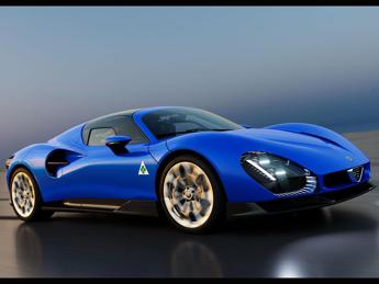 Alfa Romeo 33 Stradale Day: omaggio al passato