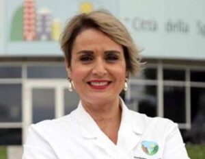 Antonella Viola compra casa e l’affitta a famiglia che vive in auto: ecco come è andata