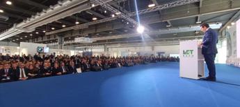 Auto, Salvini: “Solo elettrico da 2035 è suicidio di intero comparto economico e industriale”