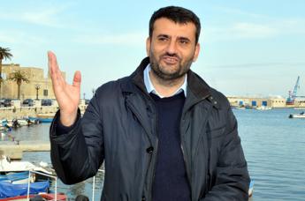 Bari, Decaro smentisce Emiliano: “Non ricorda bene, mai andato in casa della sorella del boss”