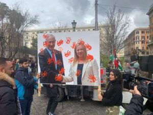 Cortei a Roma, Pisa e Milano: manifestanti in piazza per la Palestina