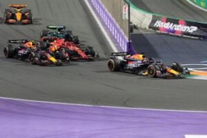 Gp Arabia Saudita, Verstappen vince e Leclerc terzo. Sorpresa Bearman: settimo