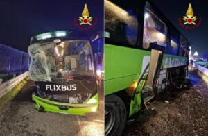 Incidente sull’A1, pullman Flixbus si schianta nella notte: 1 morto