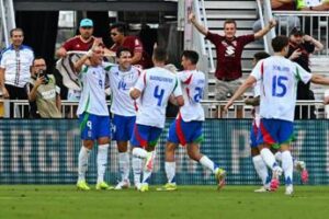 Italia-Venezuela 2-1 a New York, doppietta di Retegui