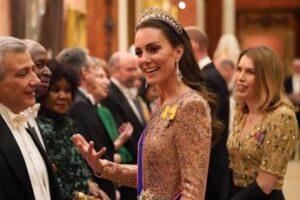 Kate Middleton, prima foto dopo l’operazione: la principessa in auto
