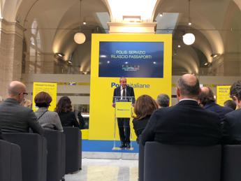 Passaporti, Del Fante (Poste): “Progetto Polis momento storico, già pronti 1.200 uffici”
