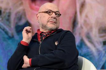 Platinette: “Io obeso per delusione amore, aiuto psicologico serve”