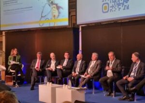 Pnrr, Ordini medici: “Investire risorse anche su professionisti, non solo su strutture”