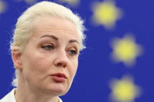 Presidenziali Russia, appello Navalnaya: “Il 17 marzo tutti contro Putin”