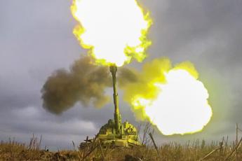 Russia, Putin pensa a ‘zona cuscinetto’ con Ucraina: il piano