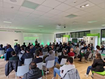 Schneider Electric: l’impatto positivo dell’innovazione digitale e sostenibile per l’industria al Sud