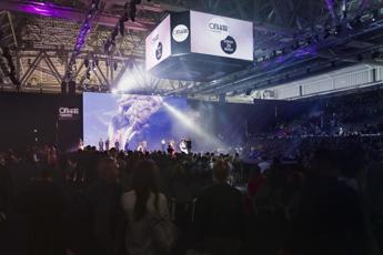 Successo per la 55ma edizione Cosmoprof, 250 mila operatori a Bologna