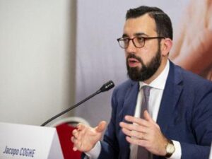 TikTok. Pro Vita Famiglia: Basta minori sui social, Parlamento alzi età consenso e aumenti verifiche